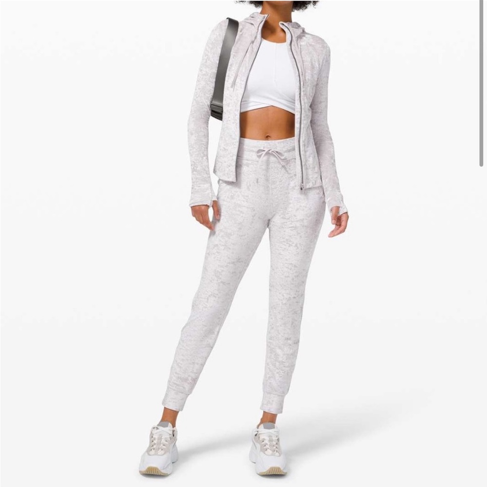 Lululemon Ready to Rulu Jogger 29” Crushed Velvet